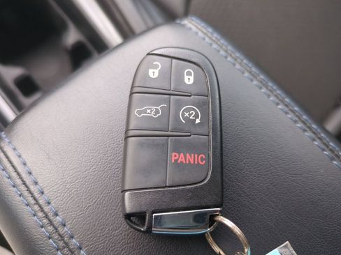 Used 2022 Jeep Compass Latitude w/ Convenience Group AWD/4WD image 34
