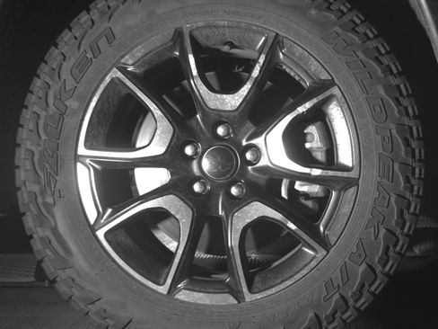 Used 2025 Jeep Compass Trailhawk image 13