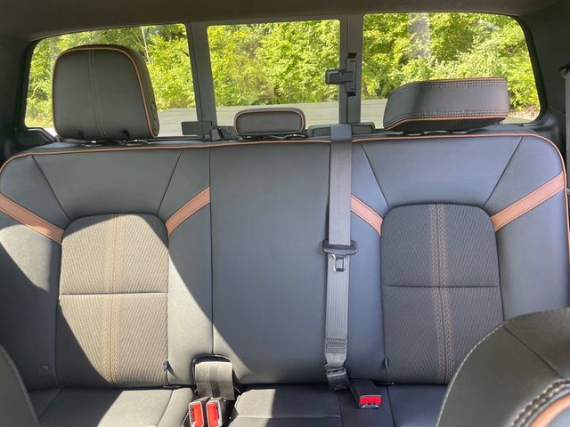 Used 2024 GMC Canyon AT4 AWD/4WD image 36