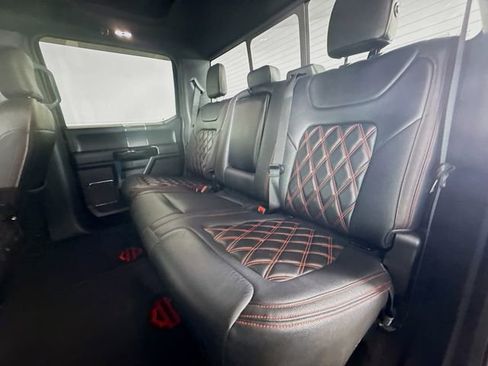 Used 2019 Ford F150 Lariat w/ Equipment Group 502A Luxury AWD/4WD image 27