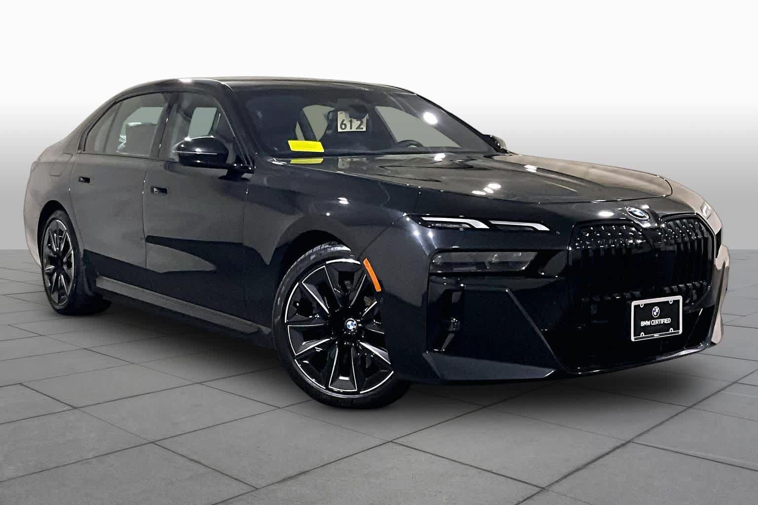 Used 2023 BMW i7 xDrive60 AWD/4WD image 2