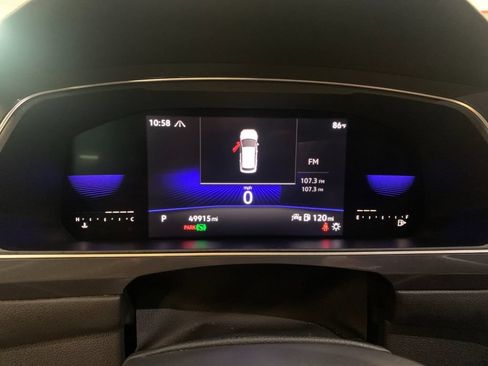 Used 2022 Volkswagen Tiguan SE AWD/4WD image 30