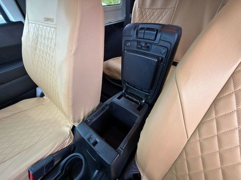 Used 2018 Jeep Wrangler Sport AWD/4WD image 18