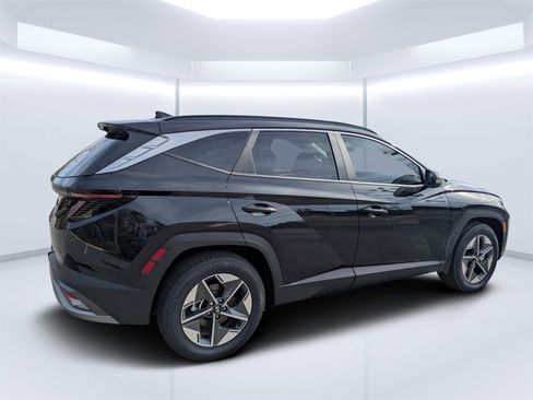 New 2025 Hyundai Tucson SEL image 3