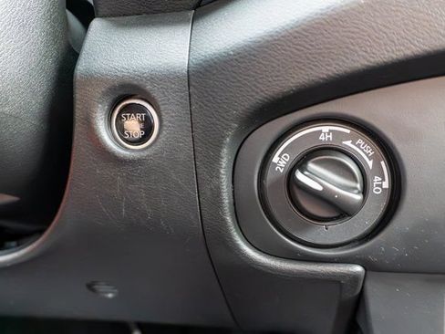 Used 2023 Nissan Frontier PRO-4X w/ Technology Package AWD/4WD image 24