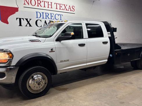 Used 2019 RAM 5500 4x4 Crew Cab image 11