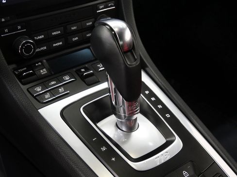 Used 2021 Porsche 718 Cayman RWD image 29