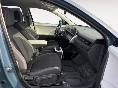 Certified 2024 Hyundai Ioniq 5 SE image 19