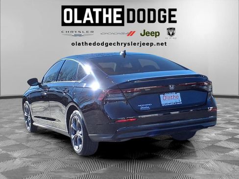 Used 2023 Honda Accord EX image 3