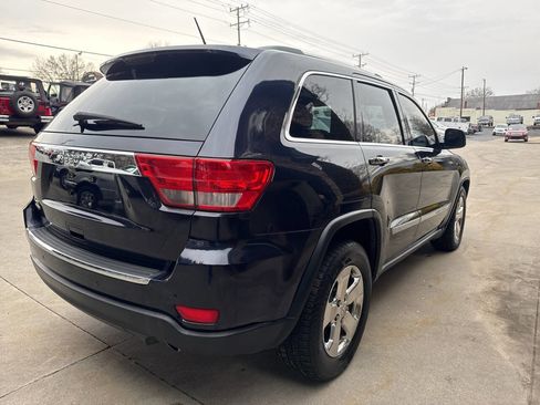 Used 2011 Jeep Grand Cherokee Limited image 4