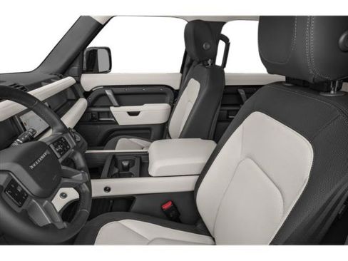 Used 2024 Land Rover Defender 110 X-Dynamic SE image 9