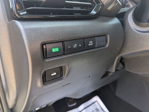 Used 2020 Nissan Sentra SV FWD image 36
