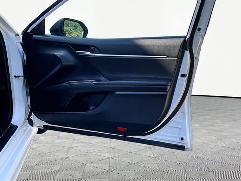 Certified 2022 Toyota Camry SE FWD image 23