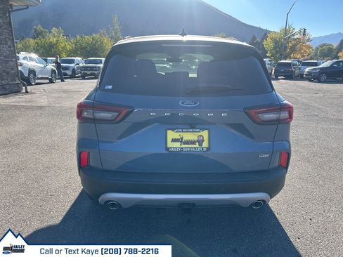 New 2024 Ford Escape Base w/ PHEV Premium Package image 29