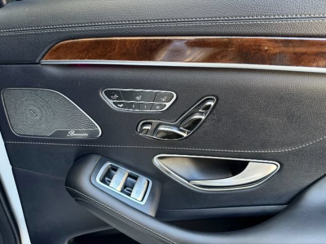 Used 2018 Mercedes-Benz S 560 4MATIC Sedan image 31