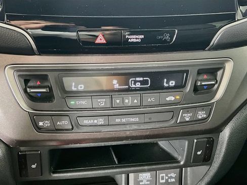 Certified 2023 Honda Passport EX-L image 19