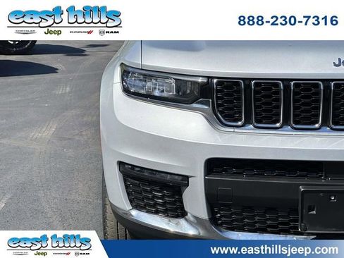 Certified 2023 Jeep Grand Cherokee L Limited AWD/4WD image 9