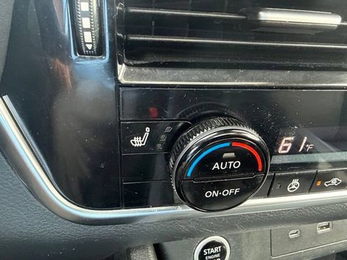 Used 2021 Nissan Rogue SV AWD/4WD image 12