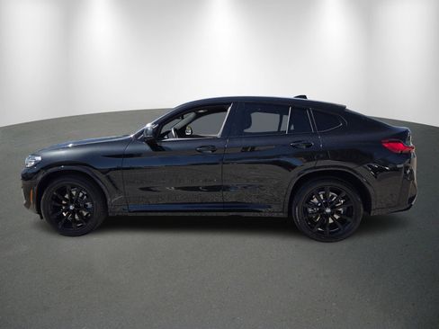 Used 2025 BMW X4 xDrive30i image 4