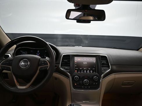 Used 2014 Jeep Grand Cherokee Overland image 19