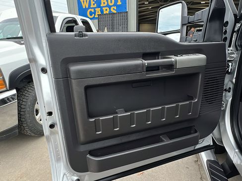 Used 2011 Ford F350 Lariat w/ Lariat Interior Pkg AWD/4WD image 10