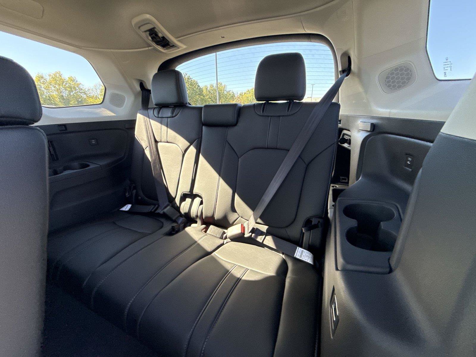 New 2026 Honda Pilot Touring image 17