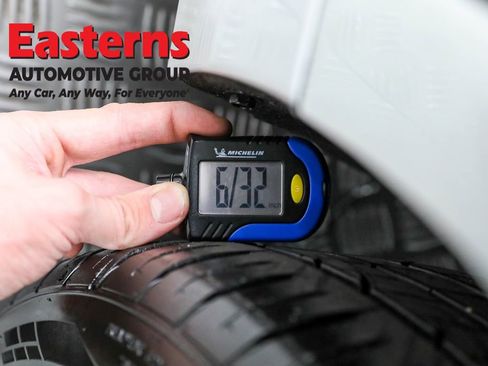 Used 2023 Toyota Camry XLE image 22