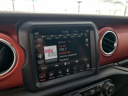 Used 2020 Jeep Wrangler Unlimited Rubicon image 20