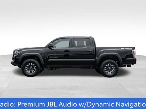 Used 2023 Toyota Tacoma TRD Off-Road w/ TRD Premium Off Road Package AWD/4WD image 4