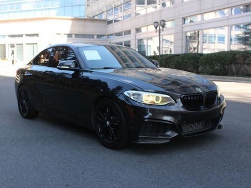 Used 2015 BMW M235i xDrive Coupe image 1