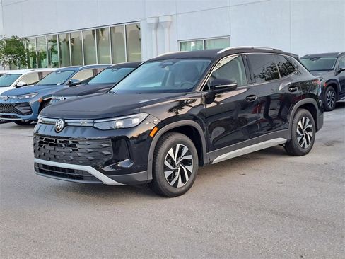 New 2026 Volkswagen Tiguan S image 3