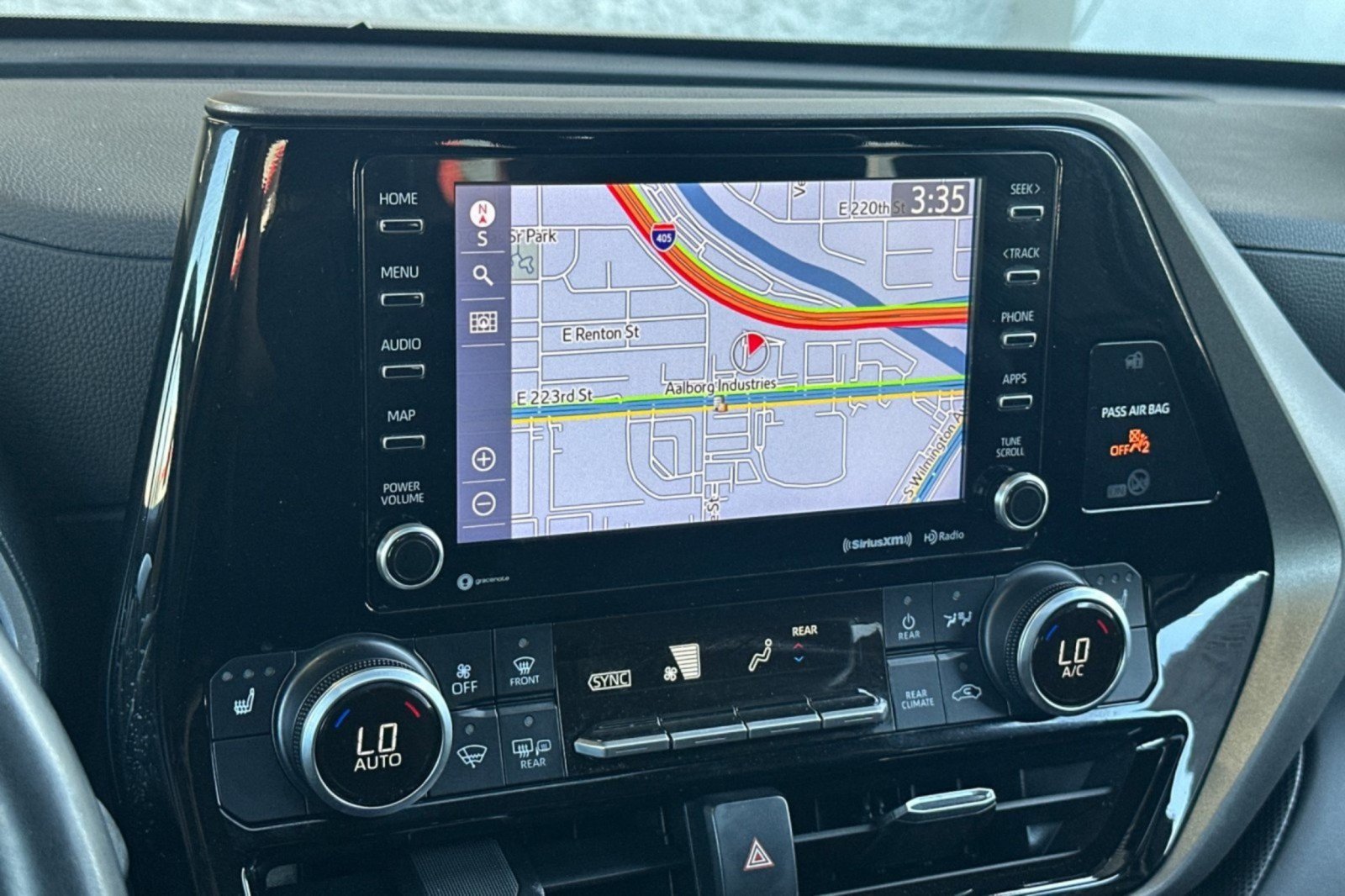 Certified 2022 Toyota Highlander XLE FWD image 19
