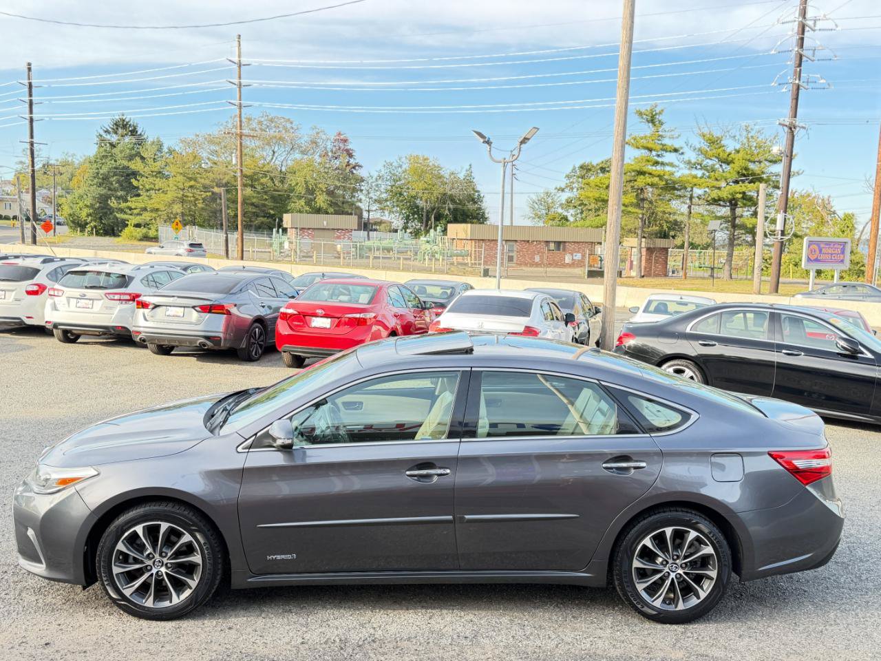 Used 2016 Toyota Avalon XLE Premium FWD image 7