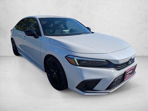 Used 2024 Honda Civic Sport image 3