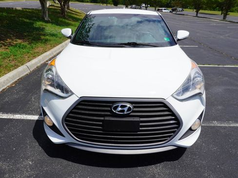 Used 2016 Hyundai Veloster Turbo FWD image 4