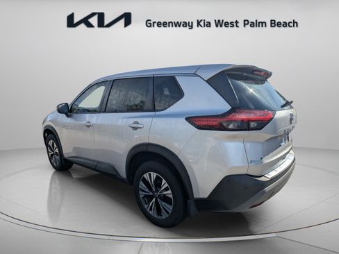 Used 2023 Nissan Rogue SV FWD image 5