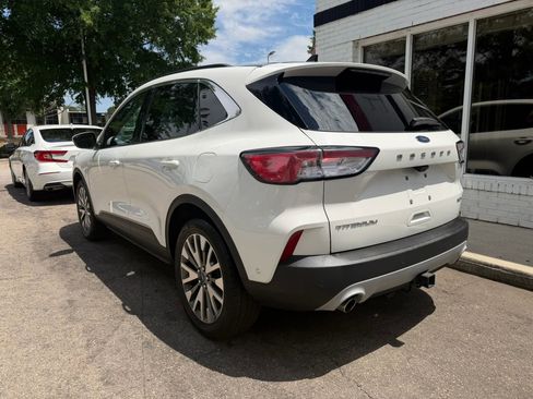 Used 2020 Ford Escape Titanium w/ Titanium Premium Package 2.0 AWD/4WD image 7