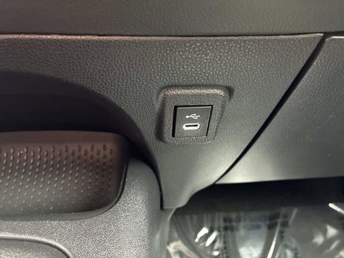 Used 2024 Toyota Corolla LE FWD image 32