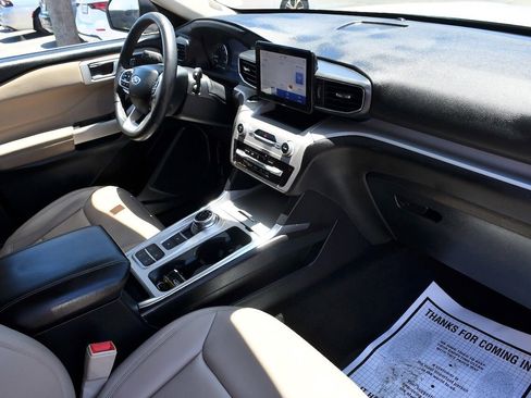 Used 2024 Ford Explorer XLT w/ Equipment Group 202A image 19