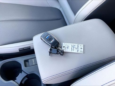 Used 2025 Subaru Forester Limited AWD/4WD image 14