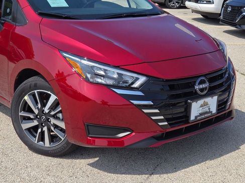 Used 2025 Nissan Versa SV w/ Trunk Package image 3
