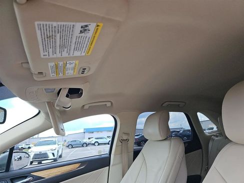 Used 2016 Lincoln MKC Select w/ Select Plus Package FWD image 19