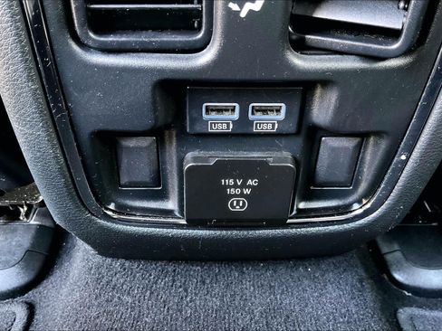 Used 2019 Jeep Grand Cherokee Limited RWD image 30