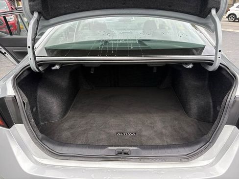 Used 2024 Nissan Altima 2.5 S image 16