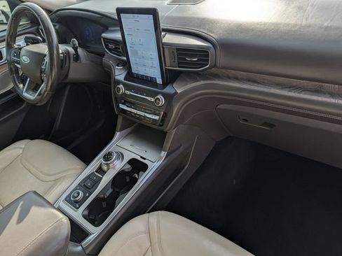 Used 2020 Ford Explorer Platinum w/ Premium Technology Package AWD/4WD image 35