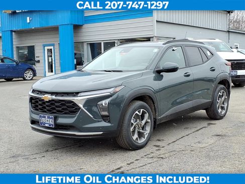 New 2026 Chevrolet Trax LT image 1
