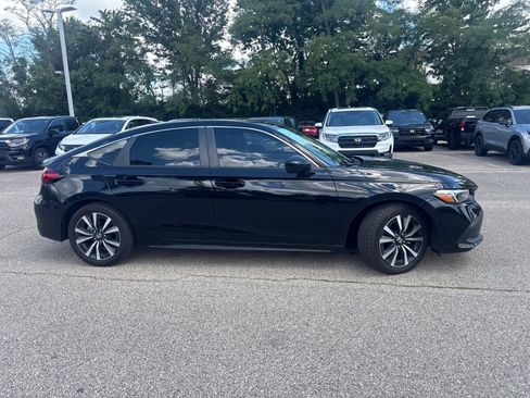 Used 2024 Honda Civic EX-L image 27