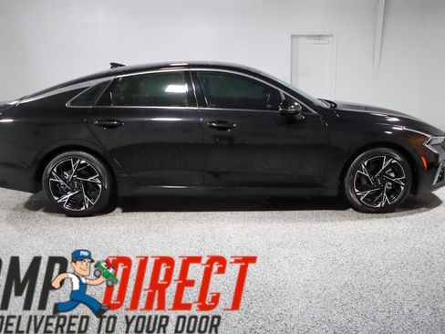 Used 2025 Kia K5 GT-Line AWD/4WD image 6