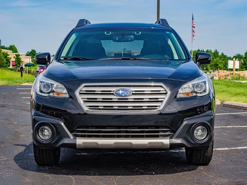 Used 2016 Subaru Outback 2.5i Limited AWD/4WD image 2