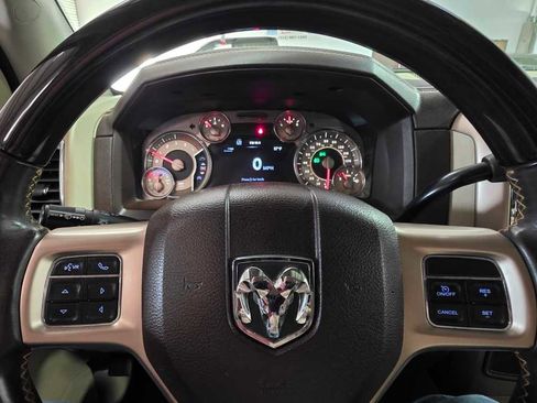 Used 2015 RAM 2500 Longhorn image 16